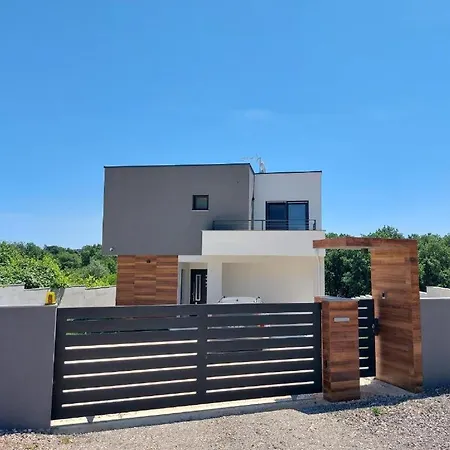 New Luxe House