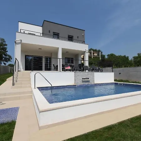 New Luxe House Medulin