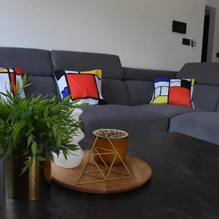 Apartman New Luxe House