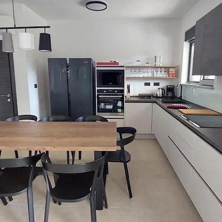 New Luxe House *
